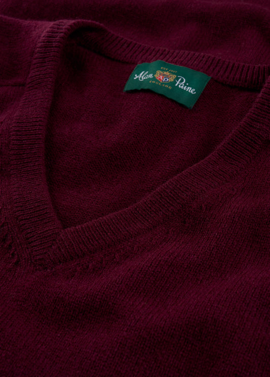 Men's Lambswool Vee Neck Jumper in Bordeaux
