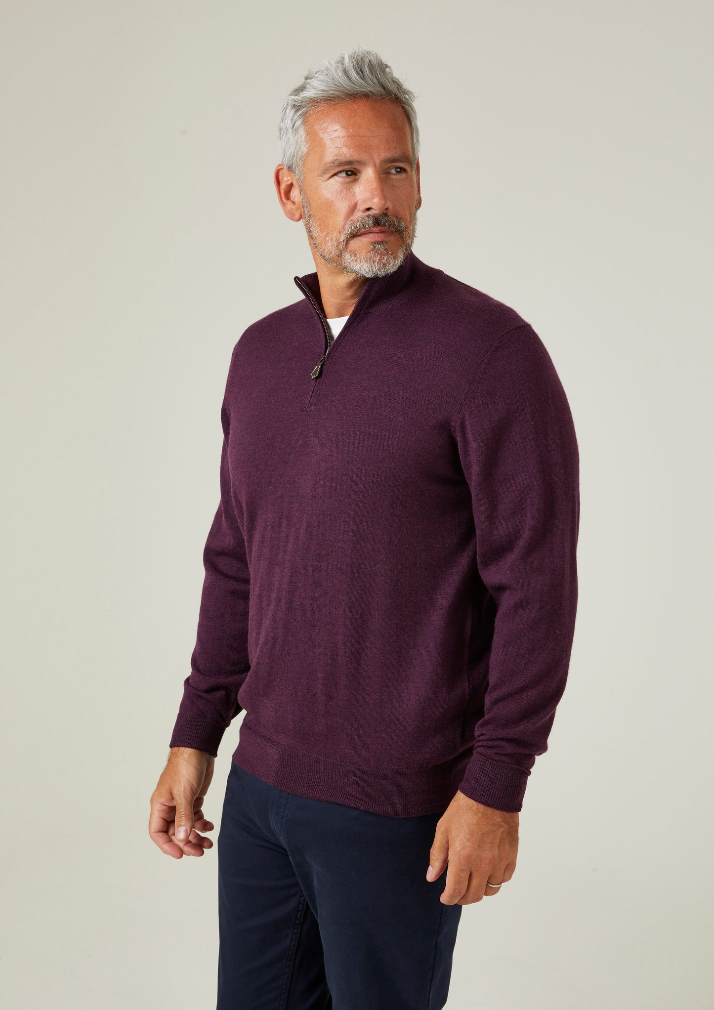 Jersey simulado de lana merino con cremallera de 1/4 en color uva negra de Barton - Corte estándar
