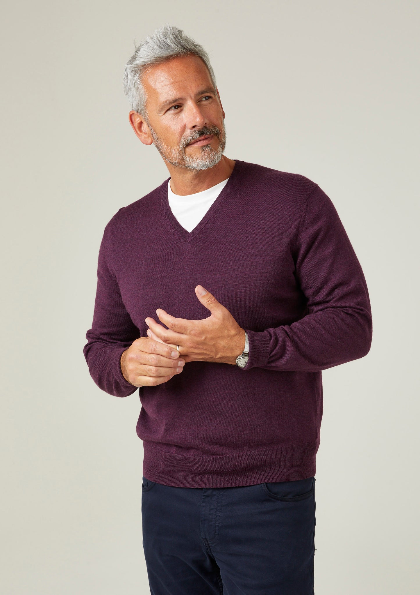 Jersey de lana merino Millbreck en uva negra - Corte estándar