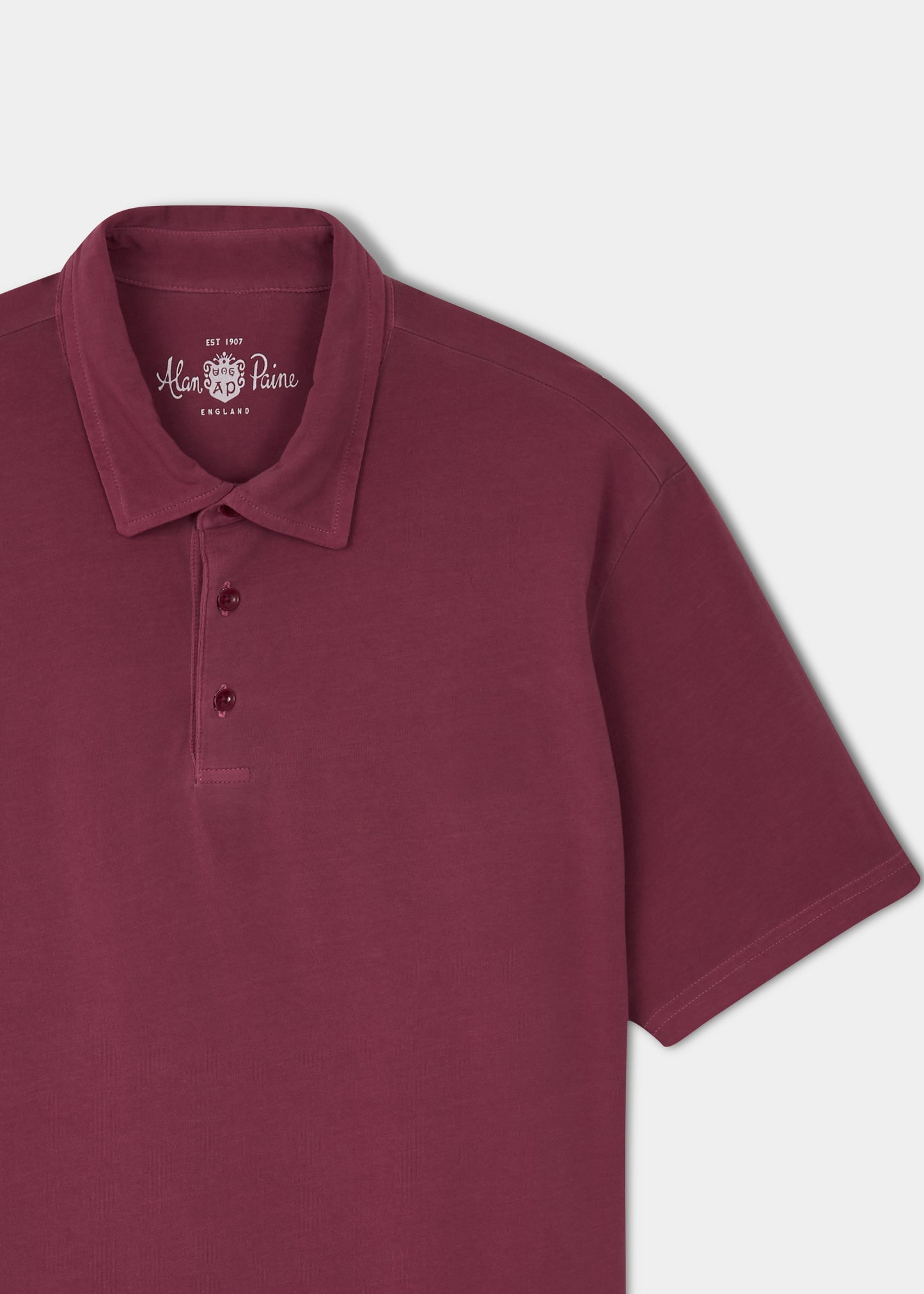Polo color burdeos con efecto desteñido de Tutbury (sin emblema)