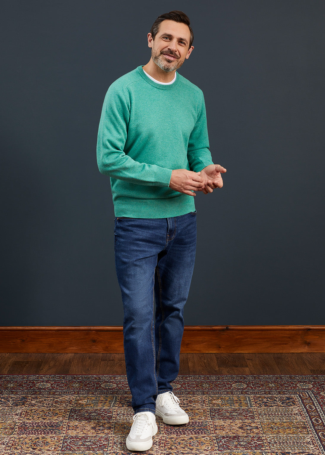 Men's Lambswool Crew Neck Jumper in Munsell Green