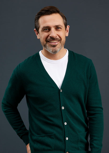 Men's Geelong Lambswool Cardigan in Dark Olive