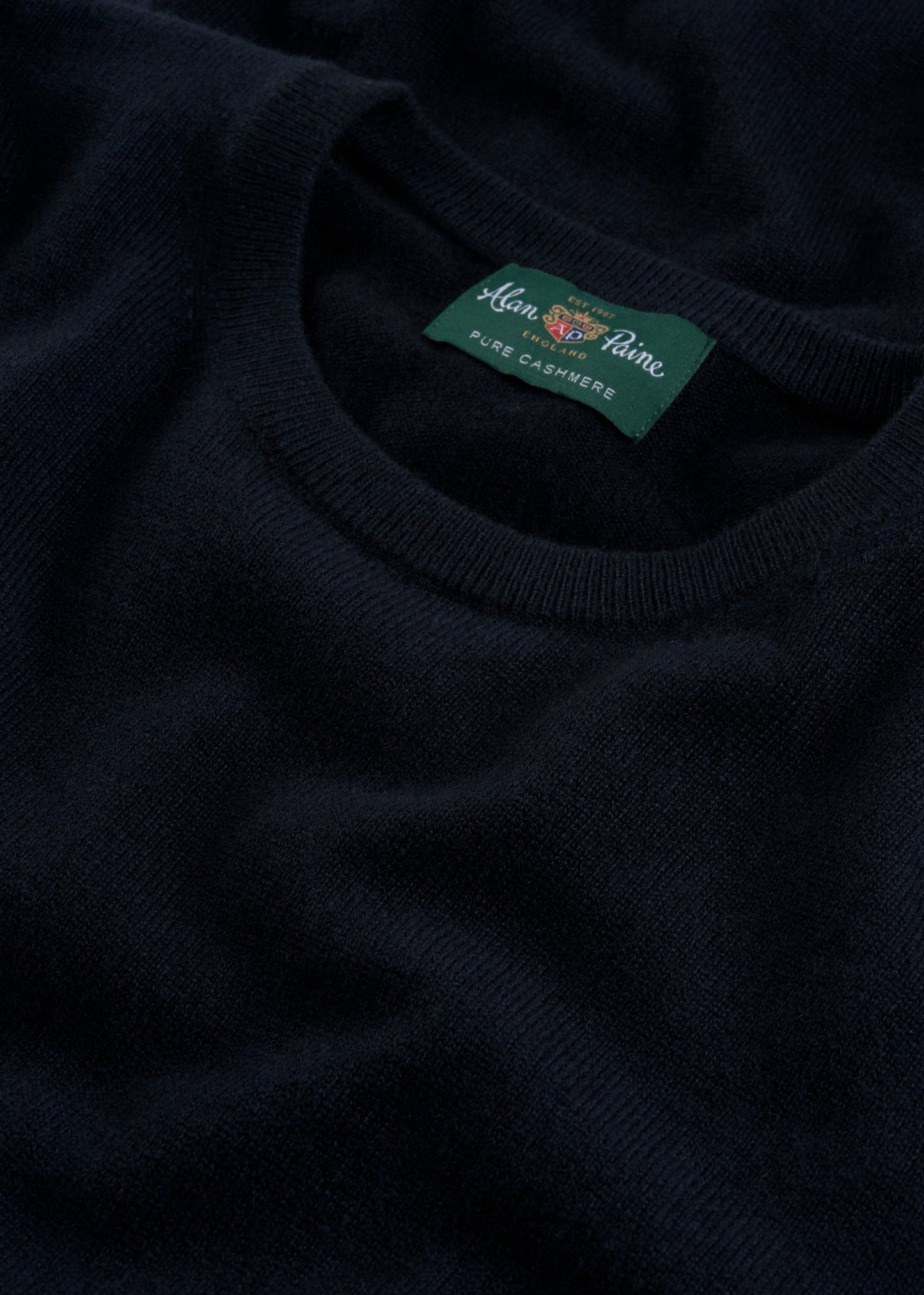Men's Cashmere Crew Neck Jumper in Dark Navy