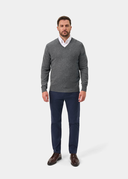 Haddington Pure Cashmere Vee Neck Jumper In Derby - Regular Fit