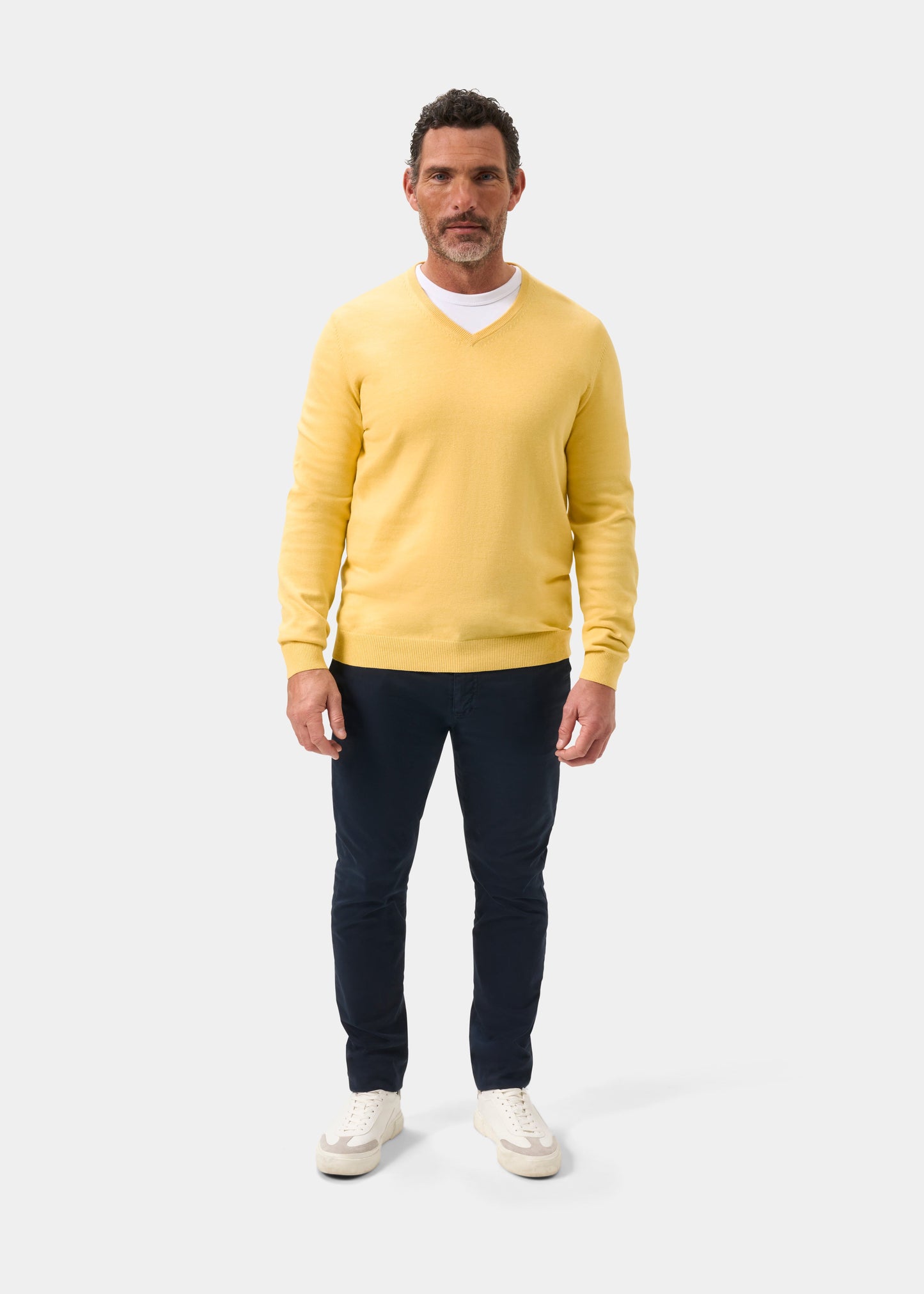 Men's Cotton Cashmere Vee Neck Jumper in Yellow
