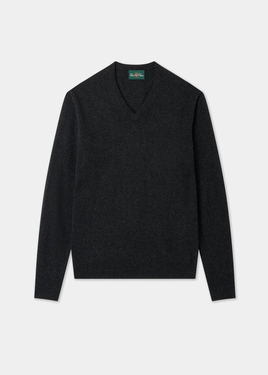 Men's Geelong Wool Vee Neck Jumper in Charcoal