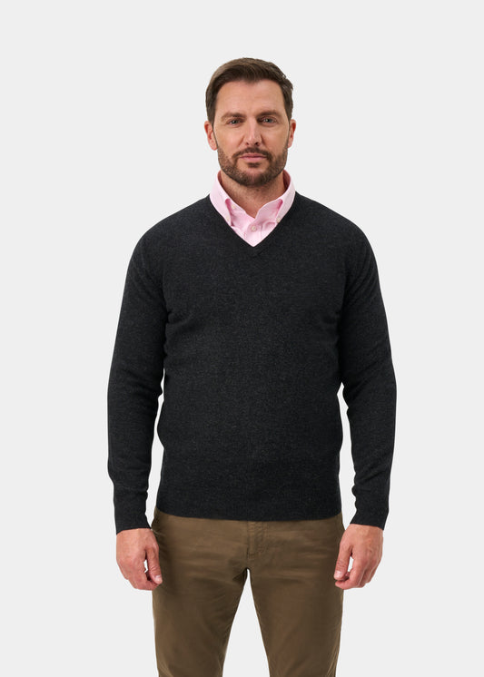 Jersey de lana Albury Geelong con cuello en V en color carbón - Corte regular