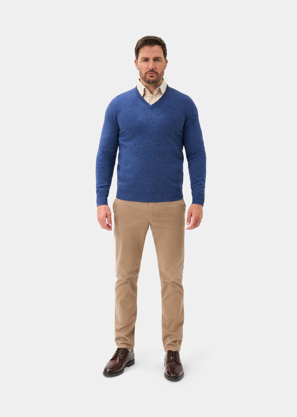 Men's Geelong Wool Vee Neck Jumper in Ullswater