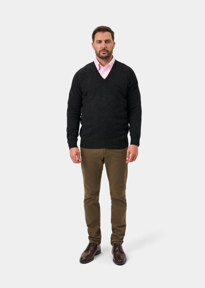 Hampshire Men's Lambswool Jumper in Charcoal - Classic Fit