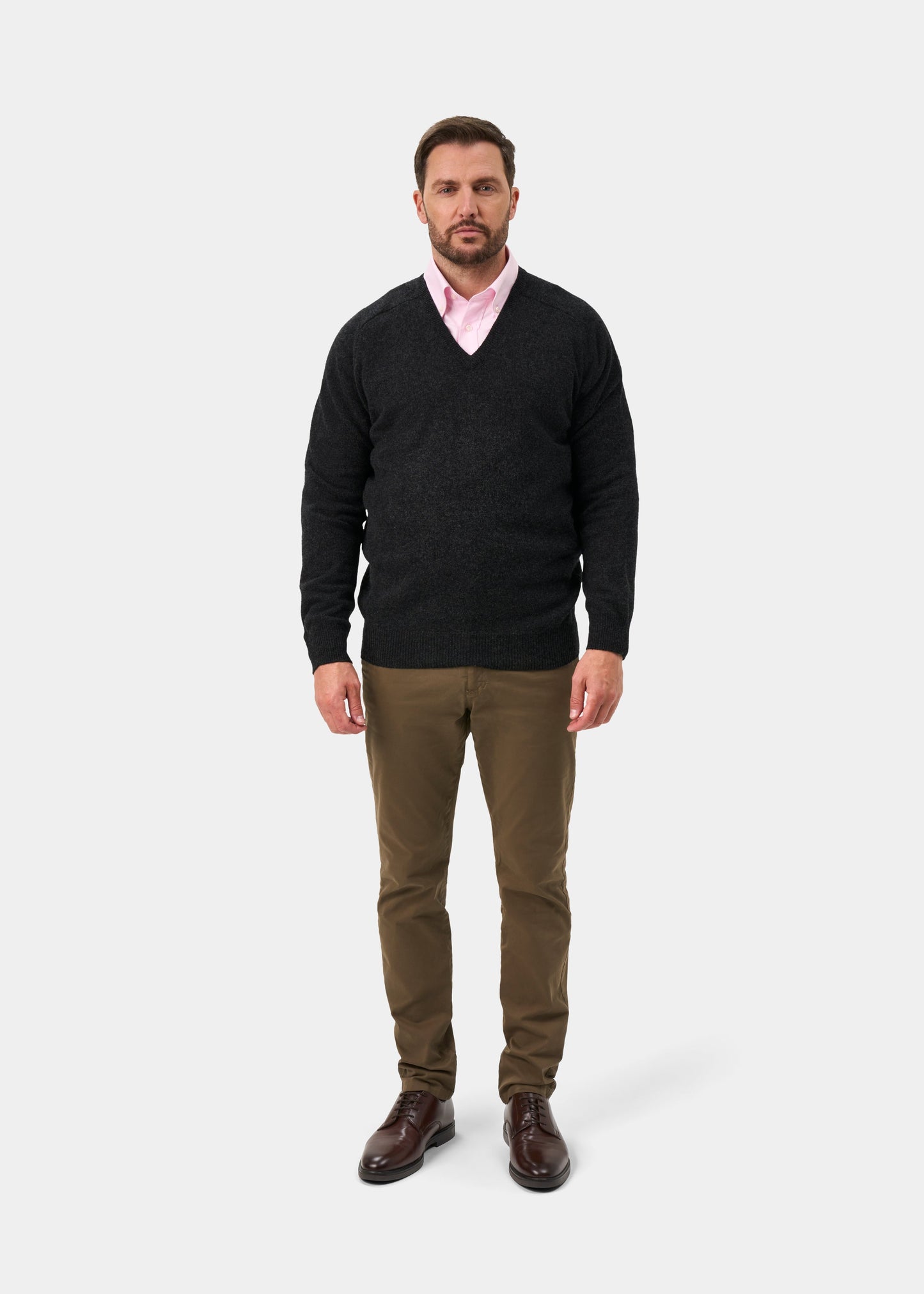 Hampshire Men's Lambswool Jumper in Charcoal - Classic Fit