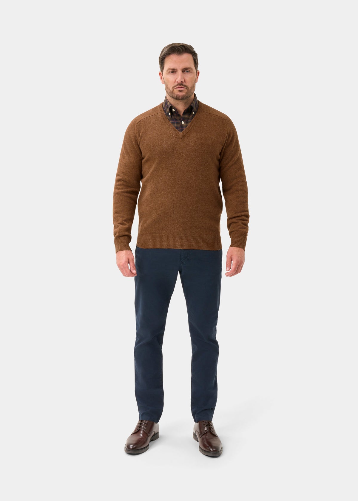 Men's Lambswool Vee Neck Jumper in Driftwood