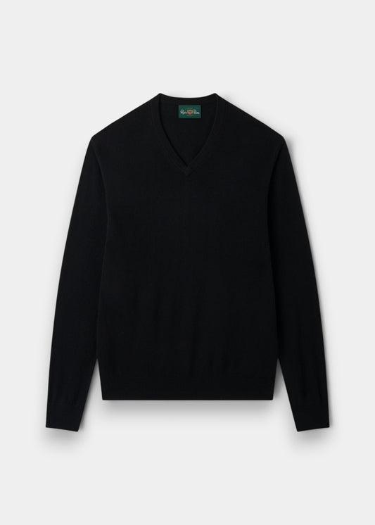Alan Paine Haddington black v-neck jumper in 100% cashmere with ribbed hem and cuffs in a regular fit