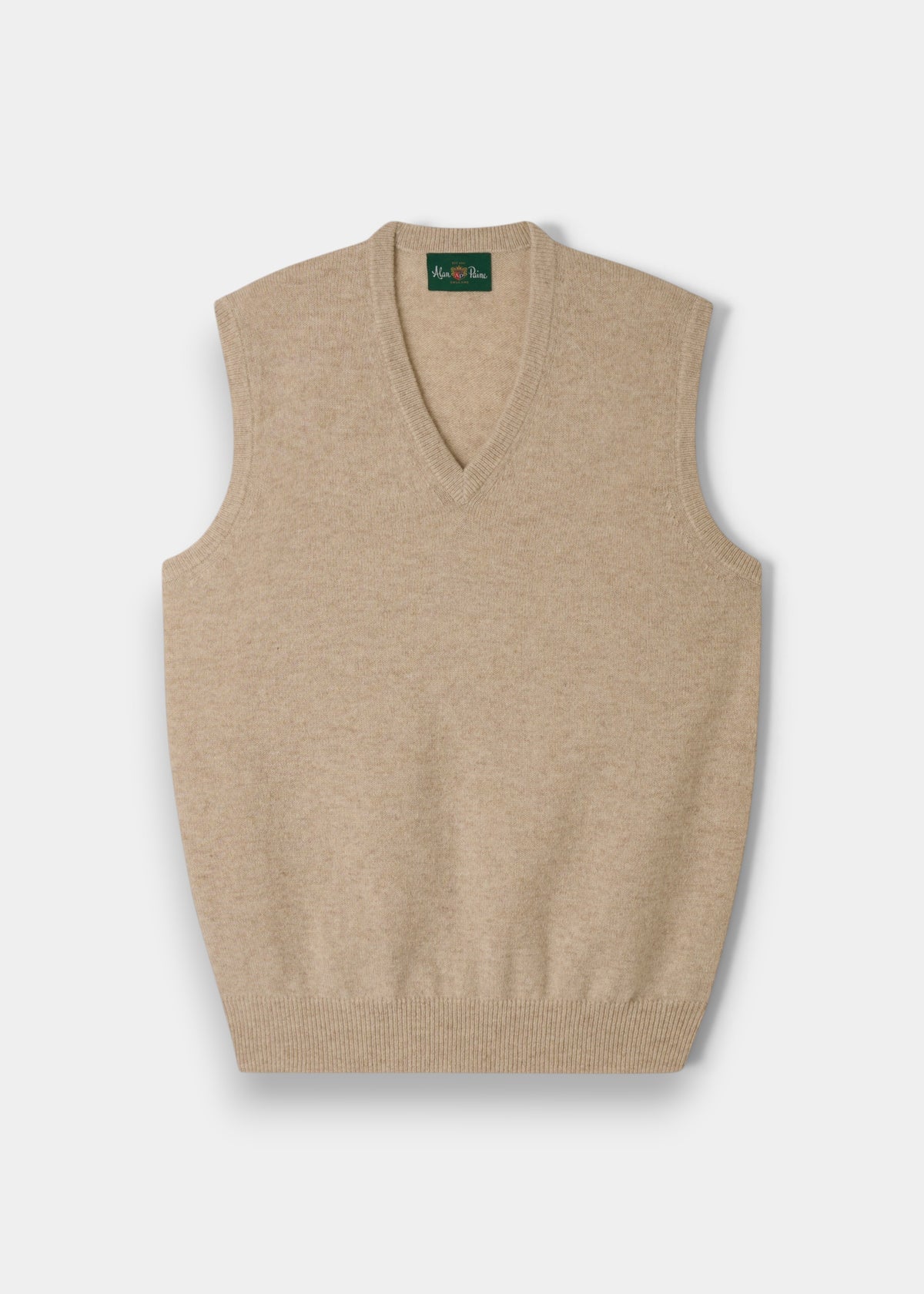 Alan Paine Norfolk men's linen-coloured lambswool V-neck slipover with a classic fit and ribbed hem.