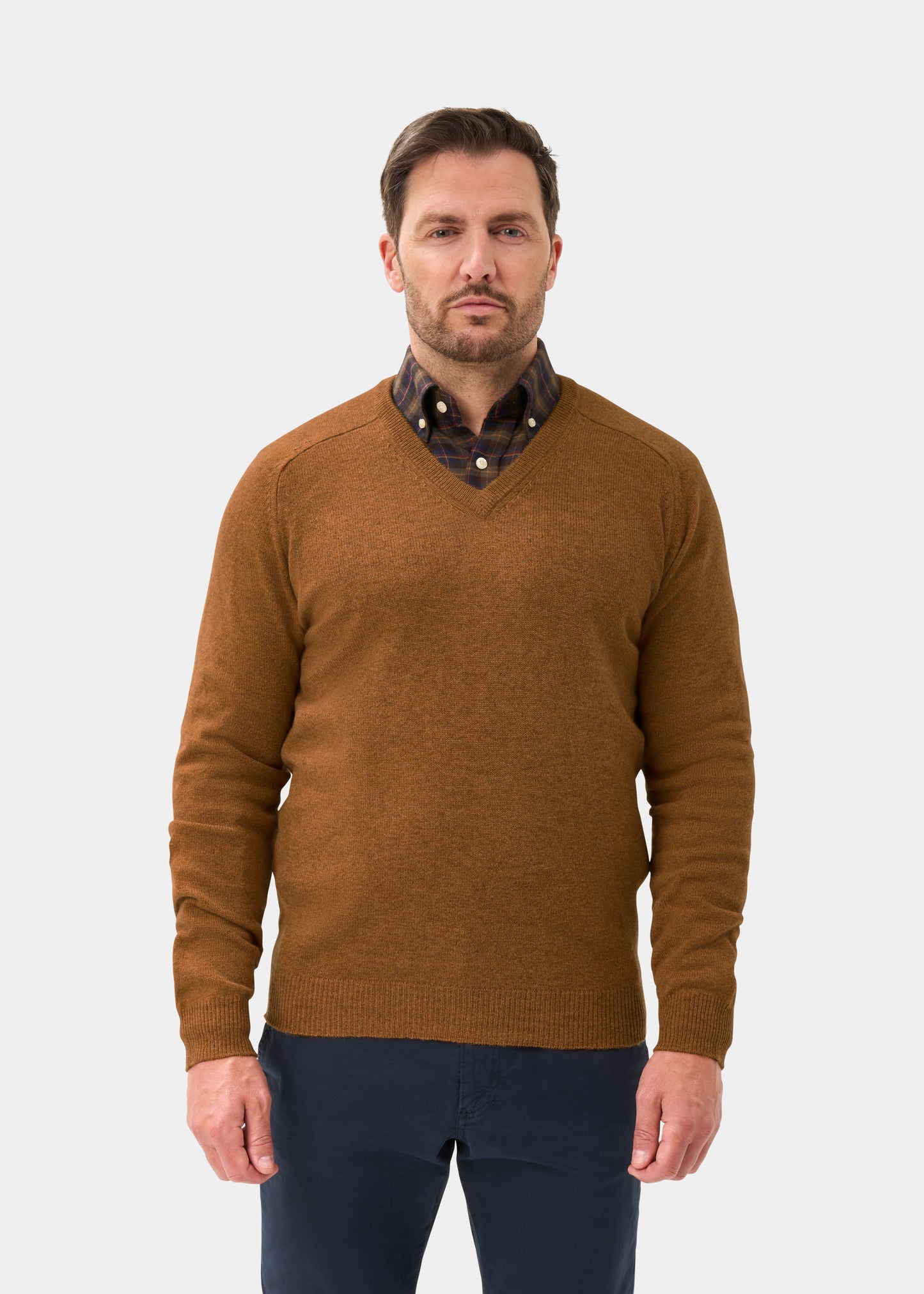 Men's Lambswool Vee Neck Jumper in Gazelle