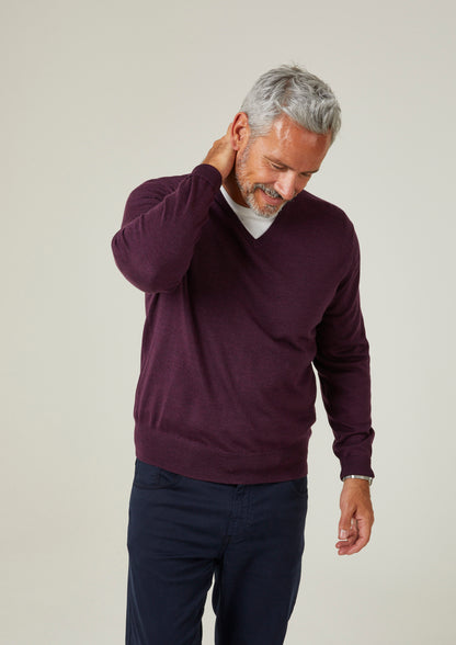 Jersey de lana merino Millbreck en uva negra - Corte estándar